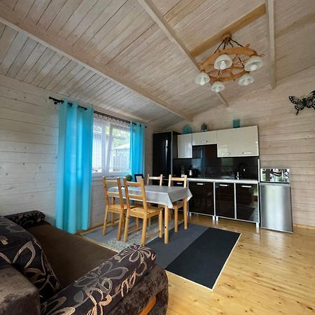 Sewana Pokoje Goscinne I Domki Letniskowe Mikołajki Exterior foto